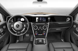 Rolls Royce Cullinan interior dashboard in black